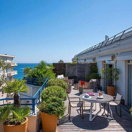 Hotel Martinez, In The Unbound Collection By Hyatt Cannes Luaran gambar A rooftop terrace in Nice, France