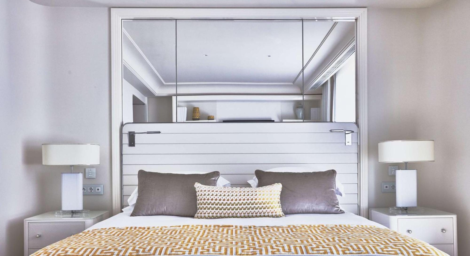 Hotel Martinez, In The Unbound Collection By Hyatt Cannes Luaran gambar A bedroom at the hotel