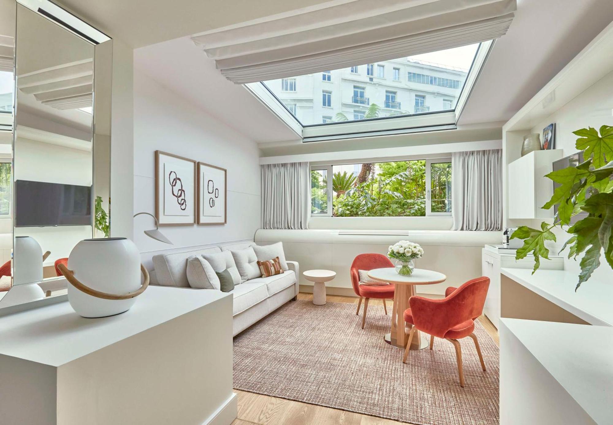 Hotel Martinez, In The Unbound Collection By Hyatt Cannes Luaran gambar Skylight in a living room