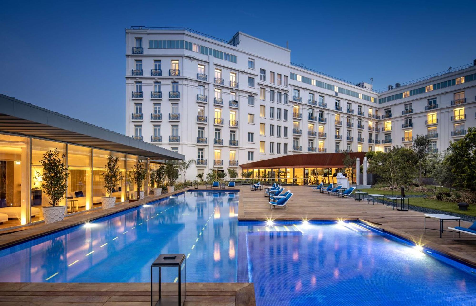 Hotel Martinez, In The Unbound Collection By Hyatt Cannes Luaran gambar The hotel's pool