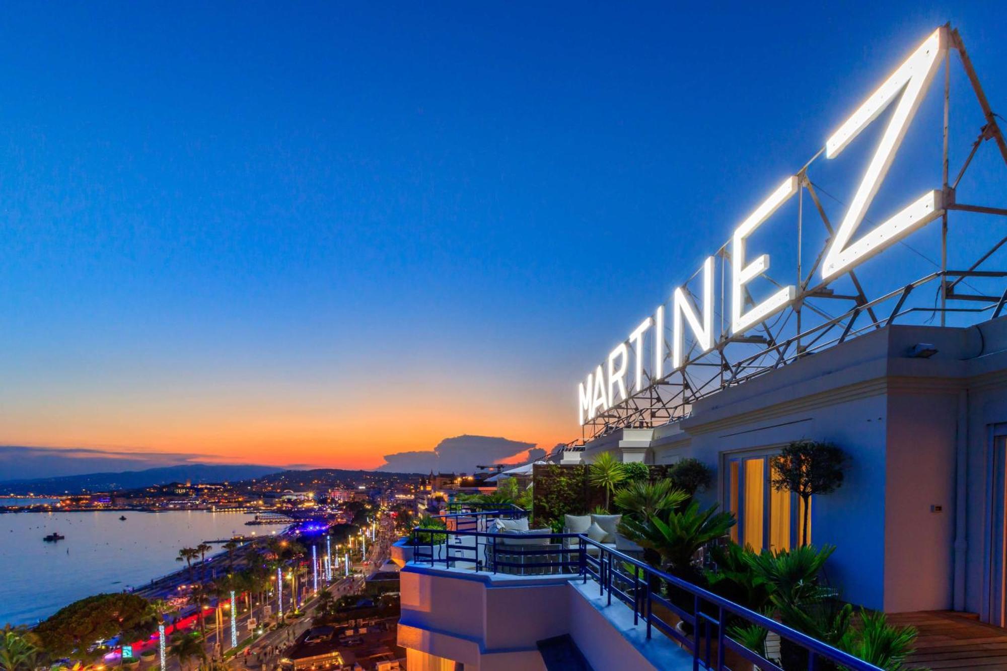 Hotel Martinez, In The Unbound Collection By Hyatt Cannes Luaran gambar View of the city of Martinez